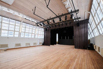 Компания «Номер 1» оснастила клуб завода «Каучук» - шедевр конструктивизма архитектора Константина Мельникова в Москве