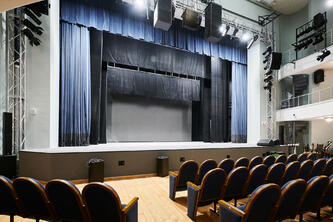 Компания «Номер 1» оснастила клуб завода «Каучук» - шедевр конструктивизма архитектора Константина Мельникова в Москве