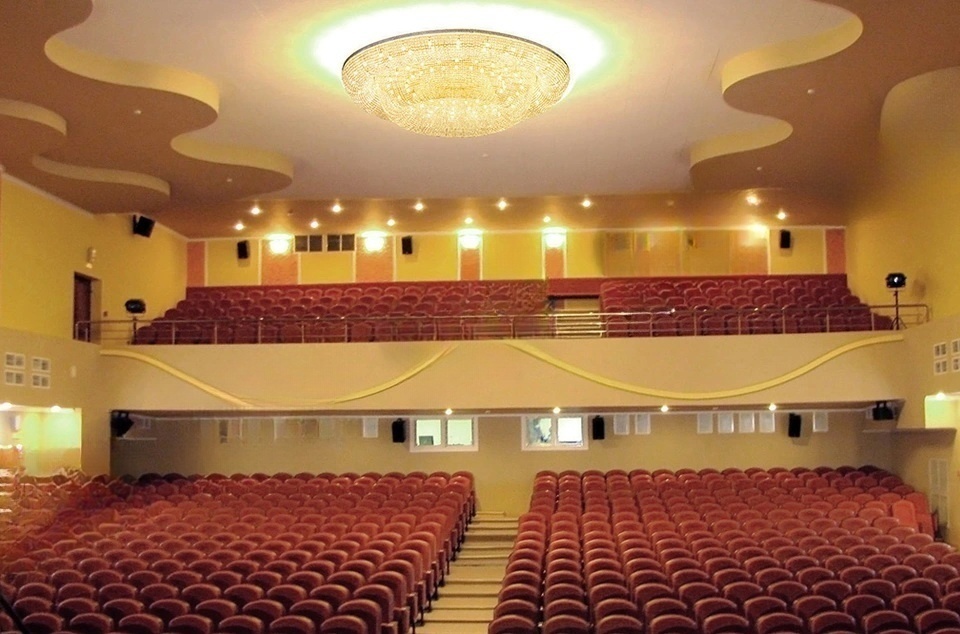 Дворец культуры, искусства и досуга