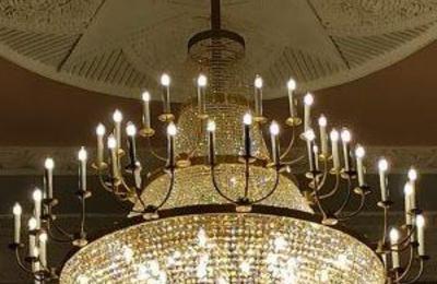 Компания ТТК изготовила хрустальную люстру для Дворца культуры г. Пикалево (Ленинградская область)